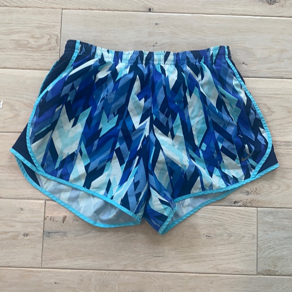 Girls Nike dryfit athletic shorts